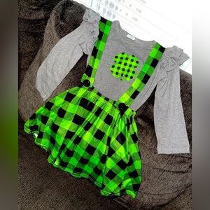 Boutique dress worn once last year for St. Patty's Day Size 7/8 girls.